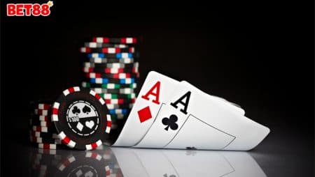 Nắm bắt kỹ năng chơi Poker online đỉnh cao hiện nay